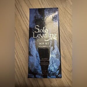 🔹Solo Leveling Box Set Volumes I-V🔹